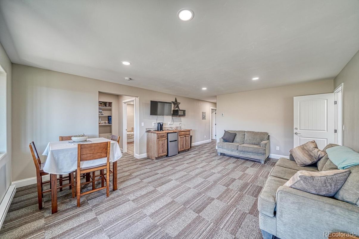 Dining room, Interior, Living room, Recessed Lighting
