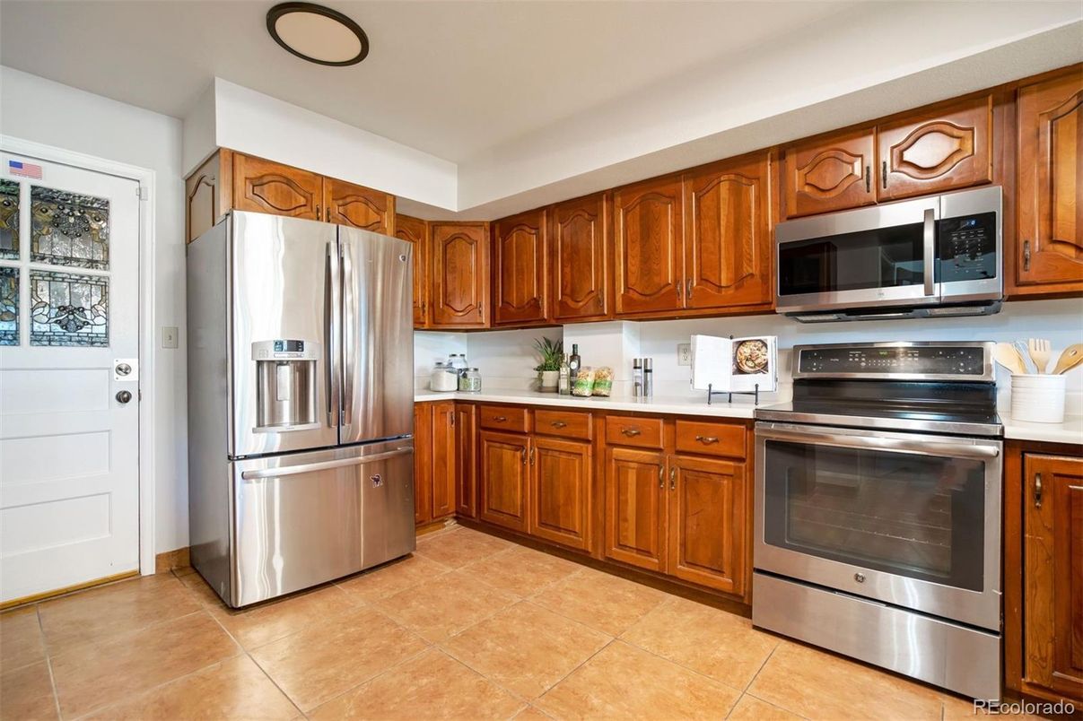 Interior, Kitchen, Stainless Steel Appliances