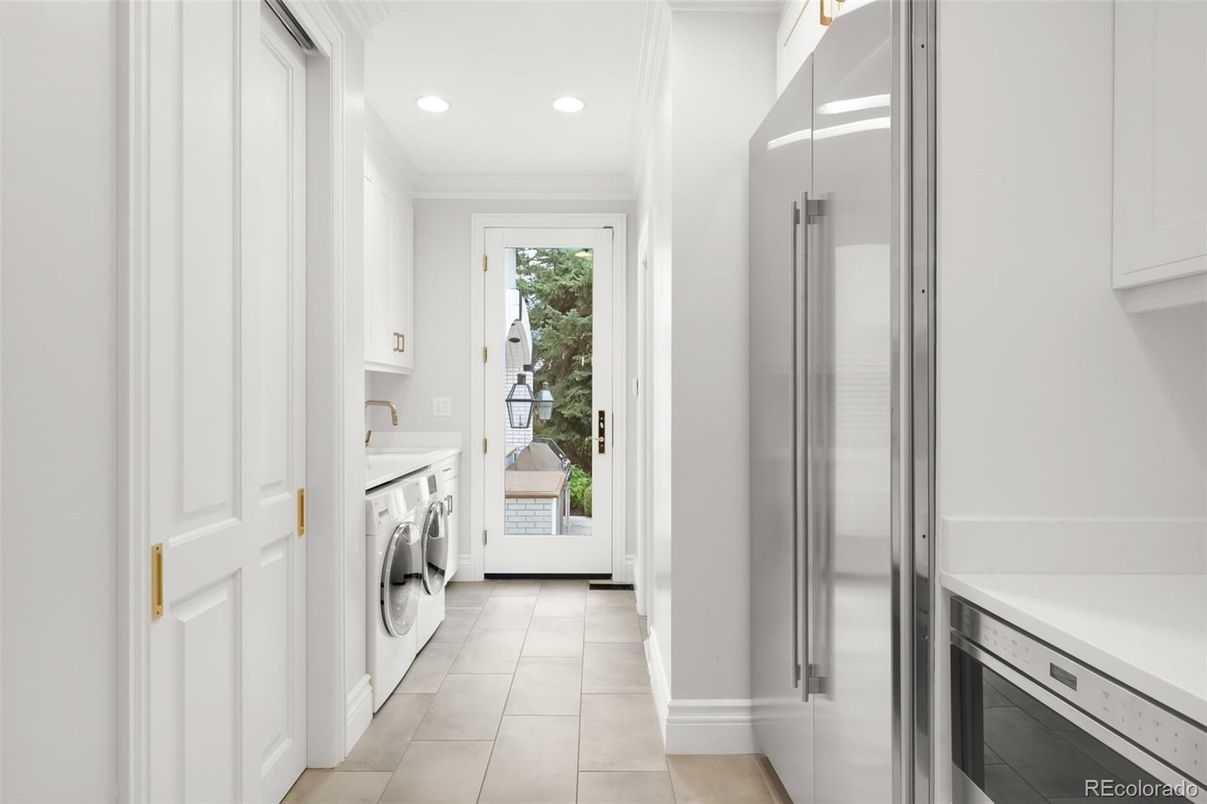 Interior, Recessed Lighting, Washer