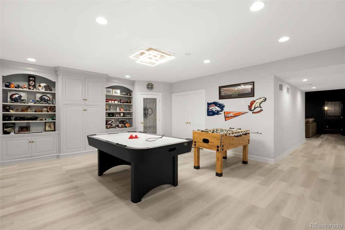 Game Room, Interior, Recessed Lighting, Wood Texture Flooring