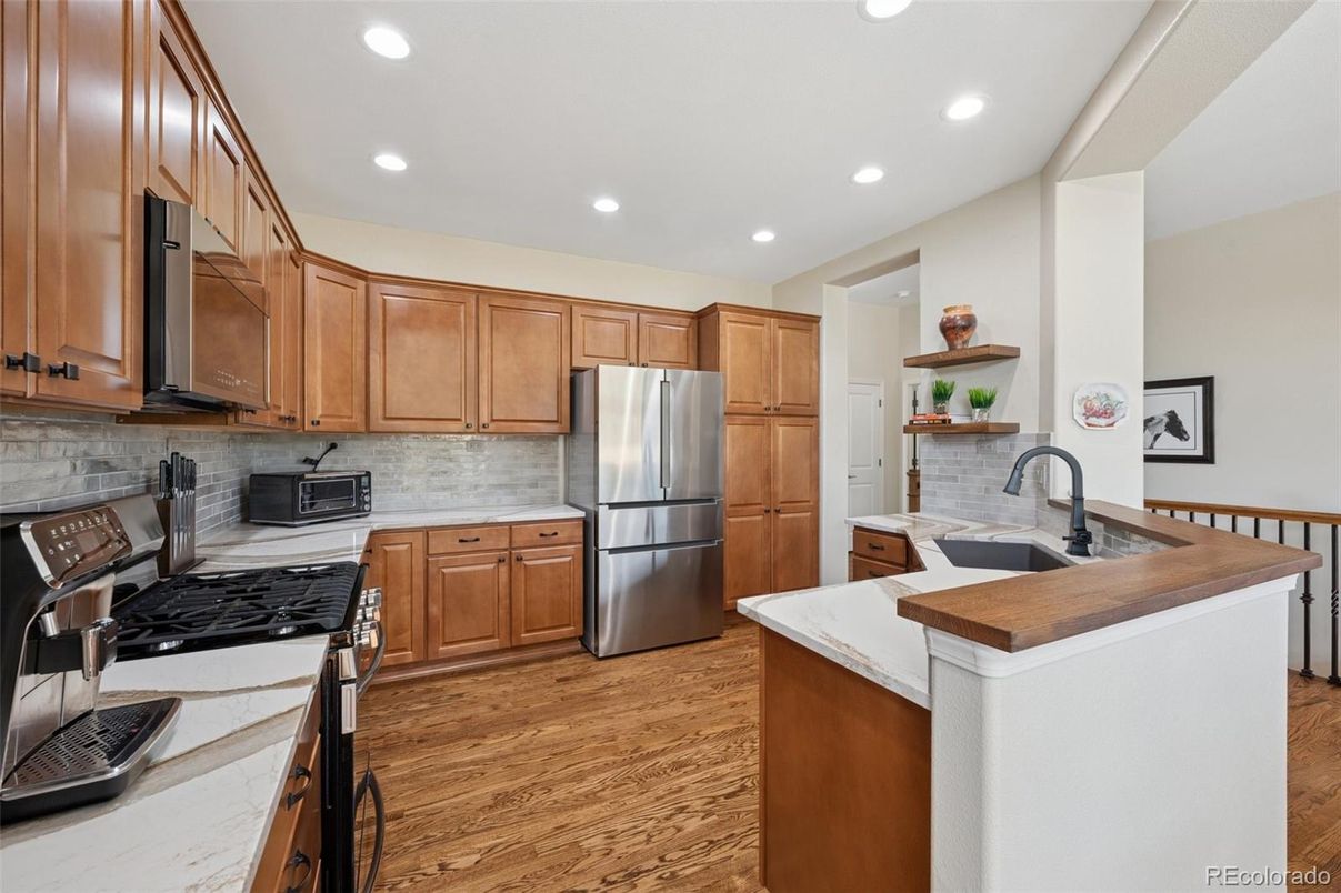 Interior, Kitchen, Recessed Lighting, Wood Texture Flooring