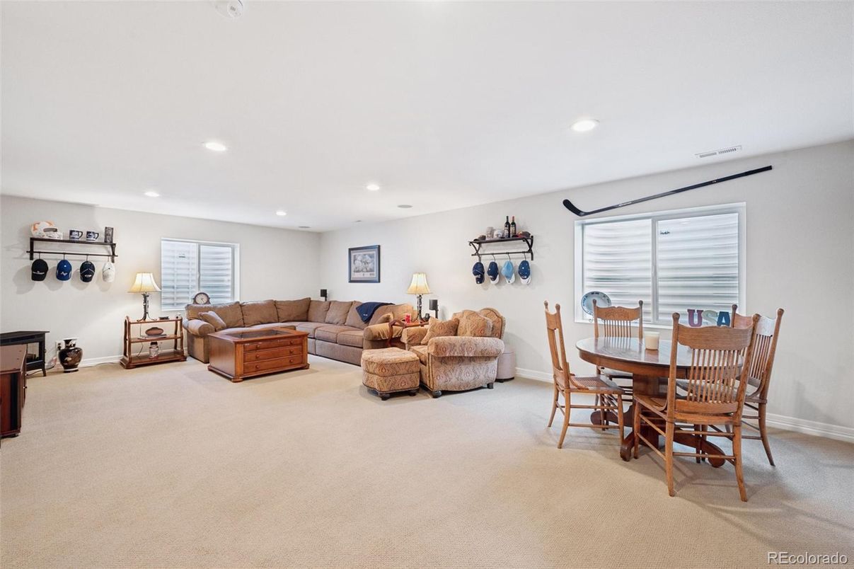 Dining room, Interior, Living room, Recessed Lighting