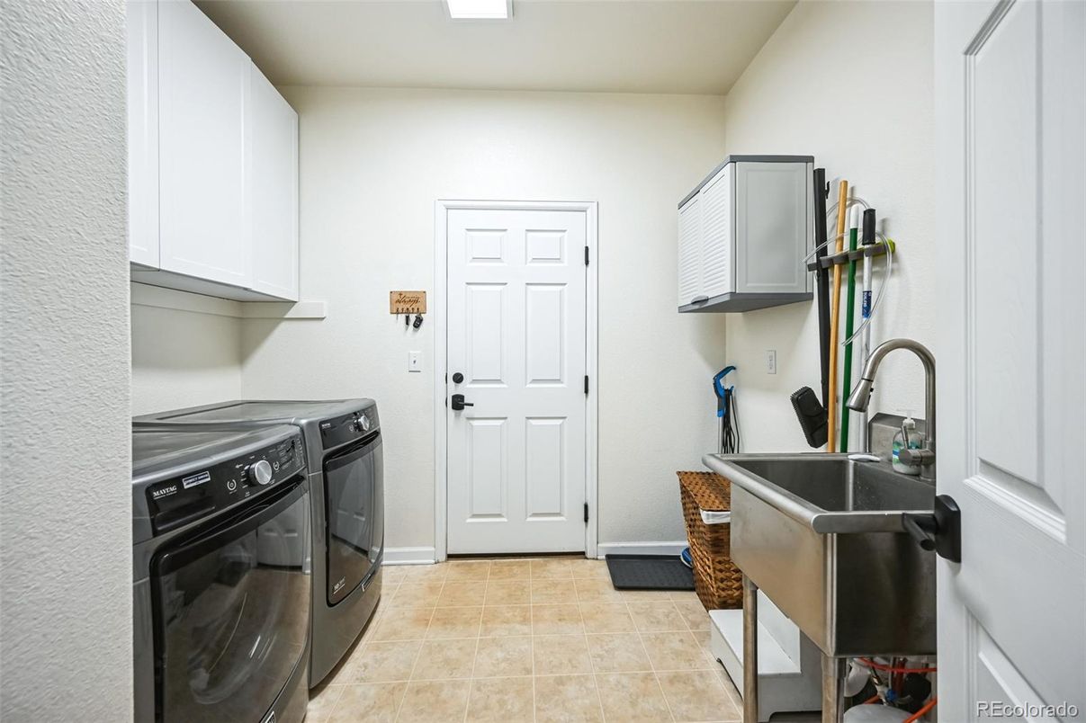 Interior, Washer