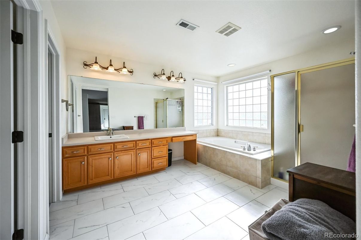 Bathroom, Interior, Marble, Recessed Lighting