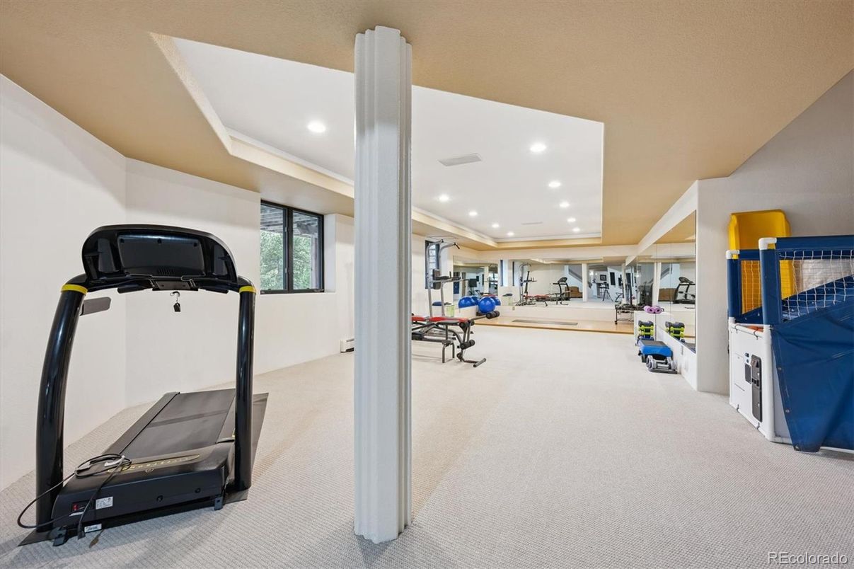 Fitness Equipment, Interior, Recessed Lighting
