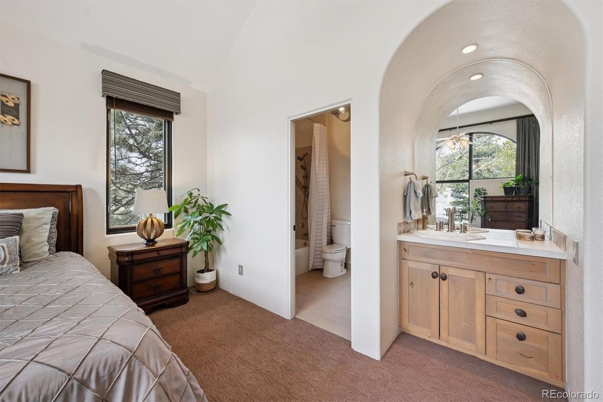 Bathroom, Bedroom, Interior, Recessed Lighting