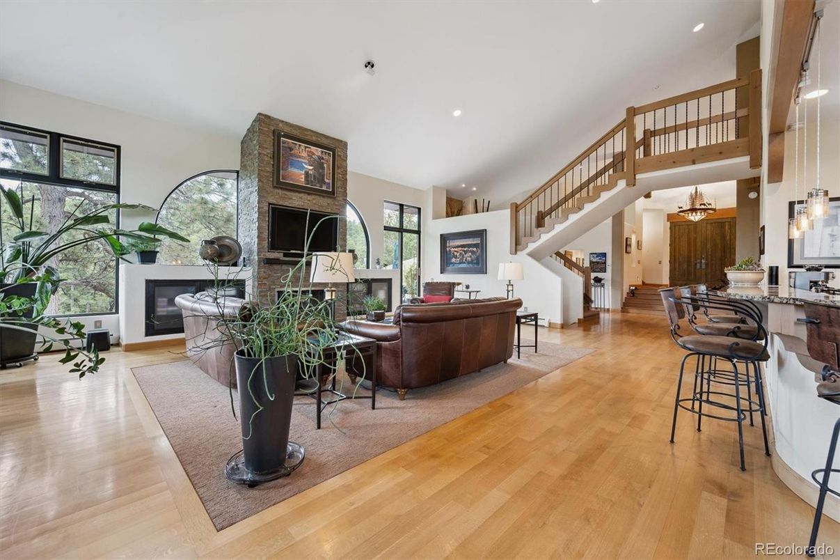 Fireplace, Interior, Living room, Pendant Lights, Recessed Lighting, Wood Texture Flooring