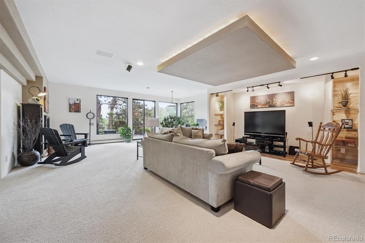 Fitness Equipment, Interior, Living room, Recessed Lighting