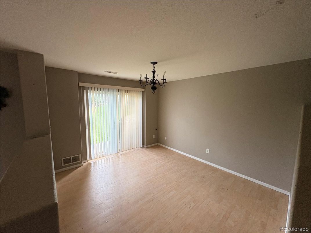 Chandelier, Empty room, Interior, Wood Texture Flooring
