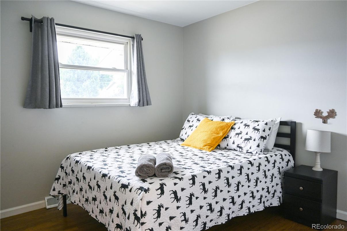 Bedroom, Interior, Wood Texture Flooring
