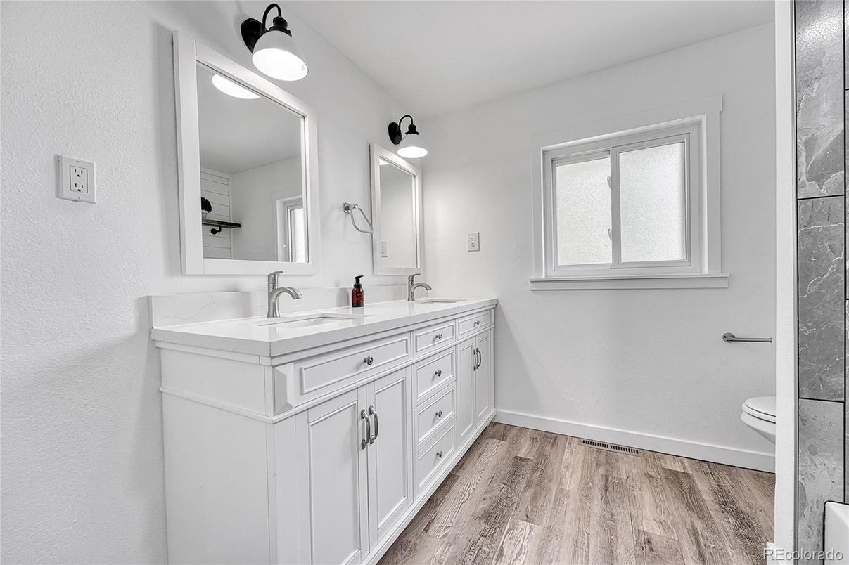 Bathroom, Dual Sink Vanities, Interior, Wood Texture Flooring