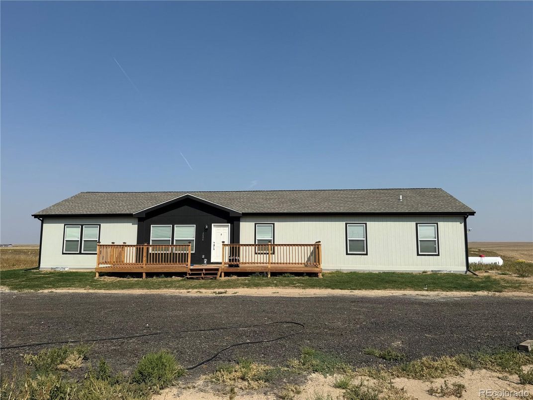 Backyard, Exterior, Facade, Ranch