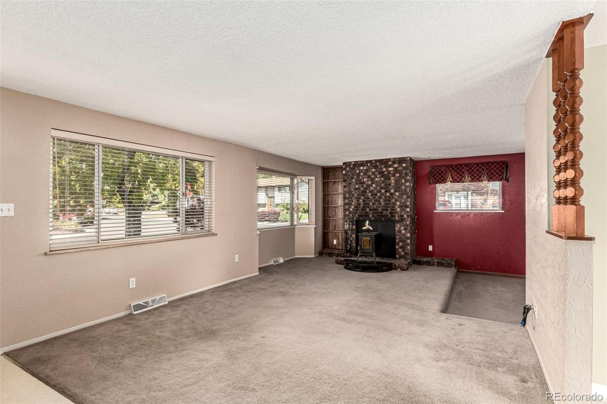 Empty room, Fireplace, Interior