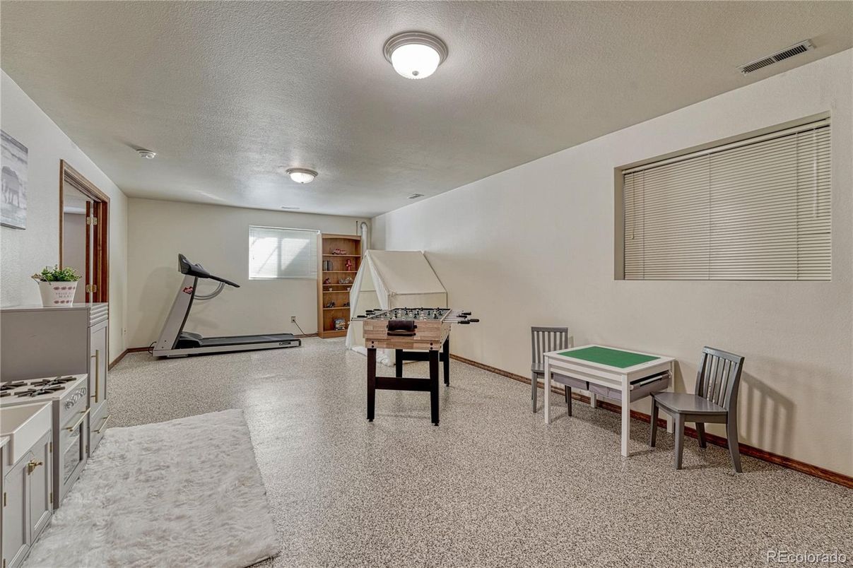 Fitness Equipment, Game Room, Interior
