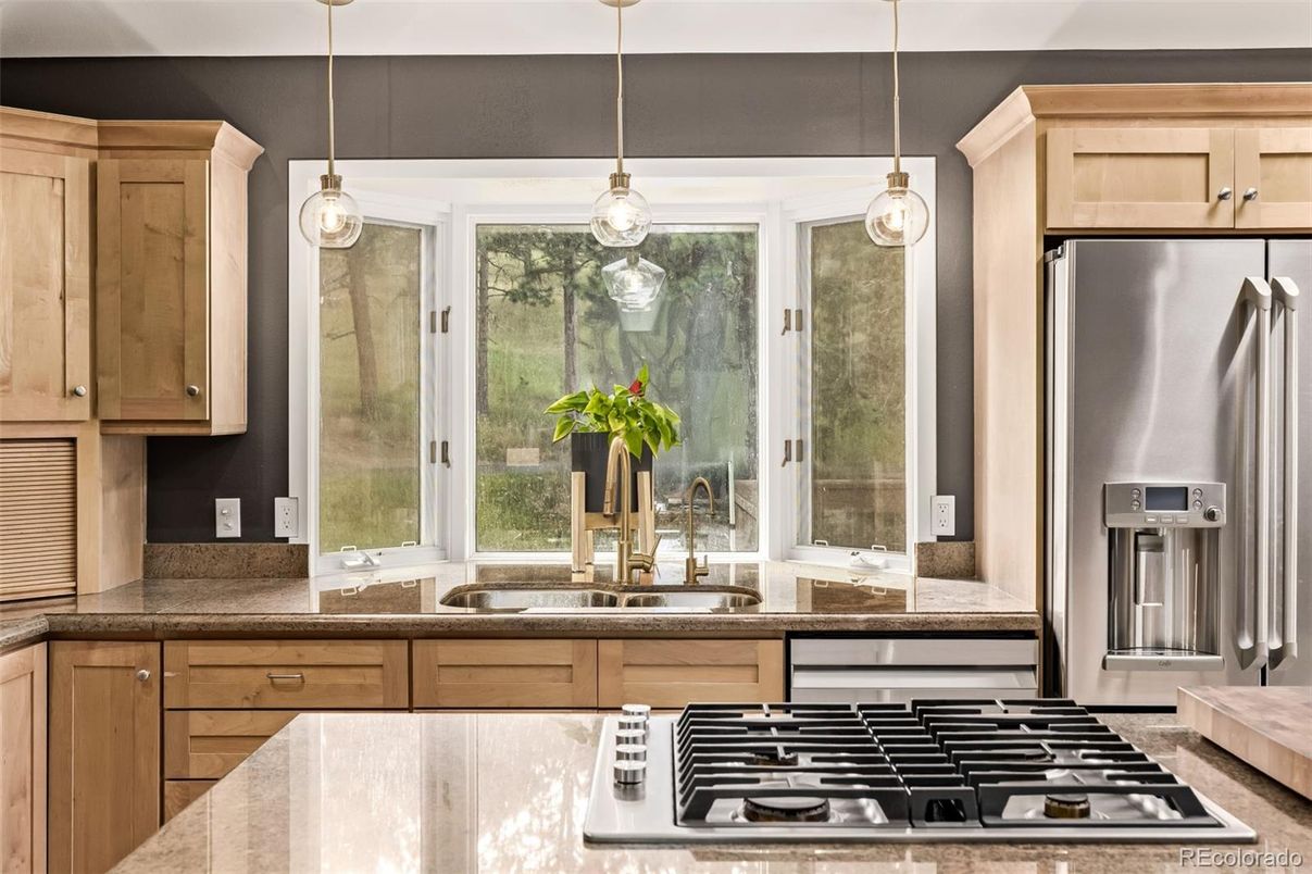 Interior, Kitchen, Pendant Lights, Stainless Steel Appliances