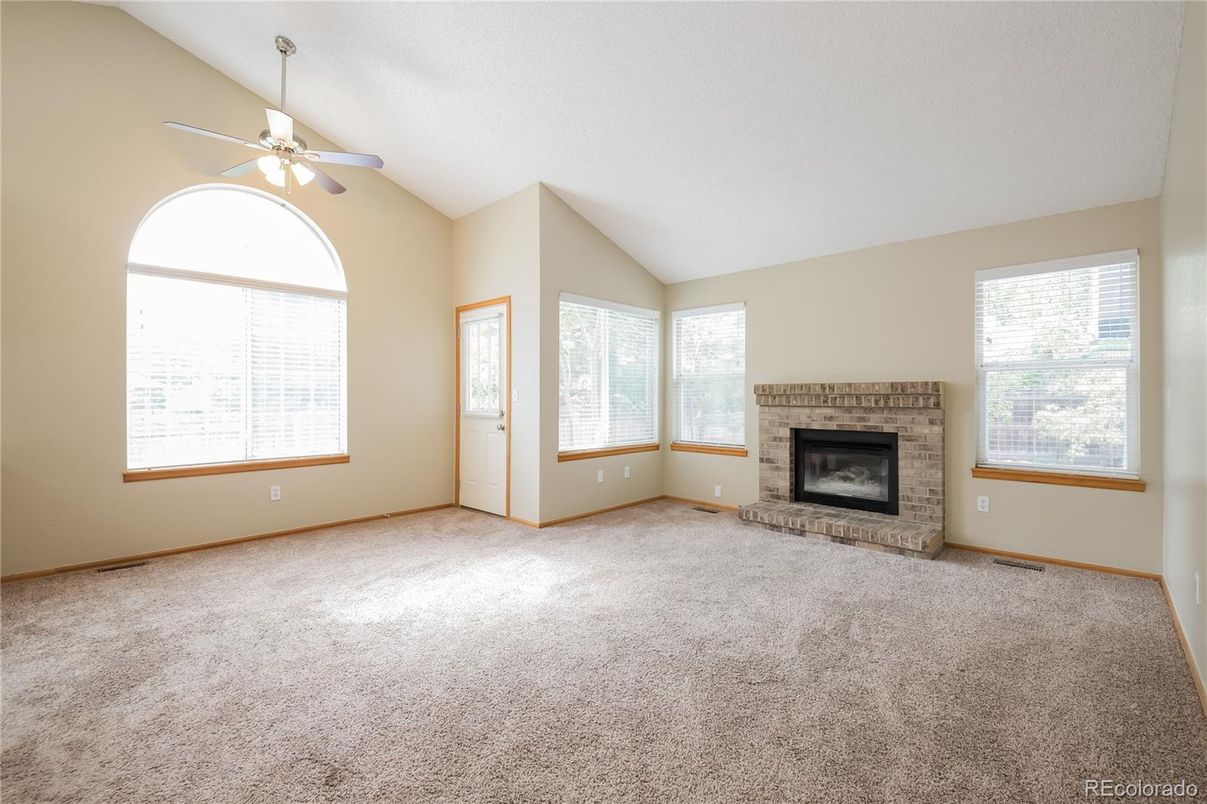 Empty room, Fireplace, Interior