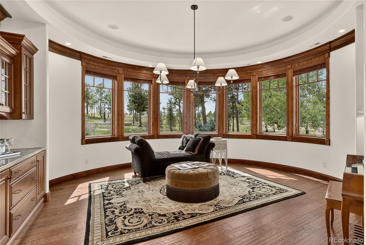 Interior, Pendant Lights, Recessed Lighting, Wood Texture Flooring