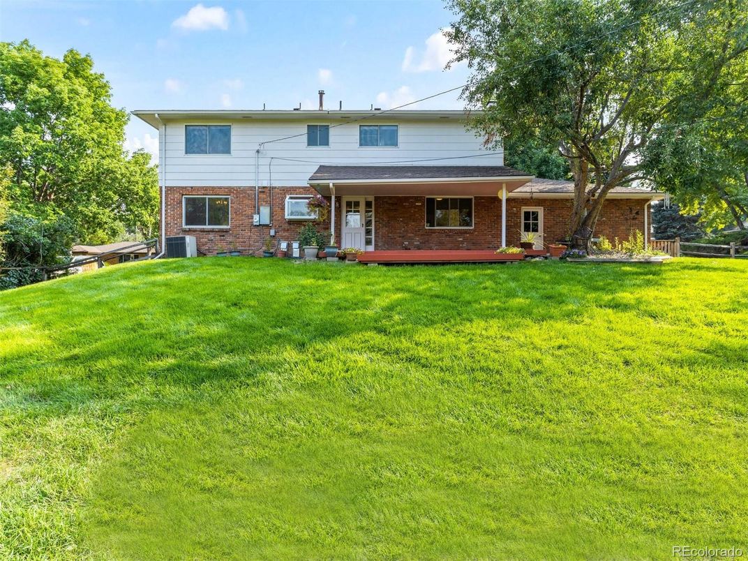 Backyard, Exterior, Facade, Brick Facade, Split Level