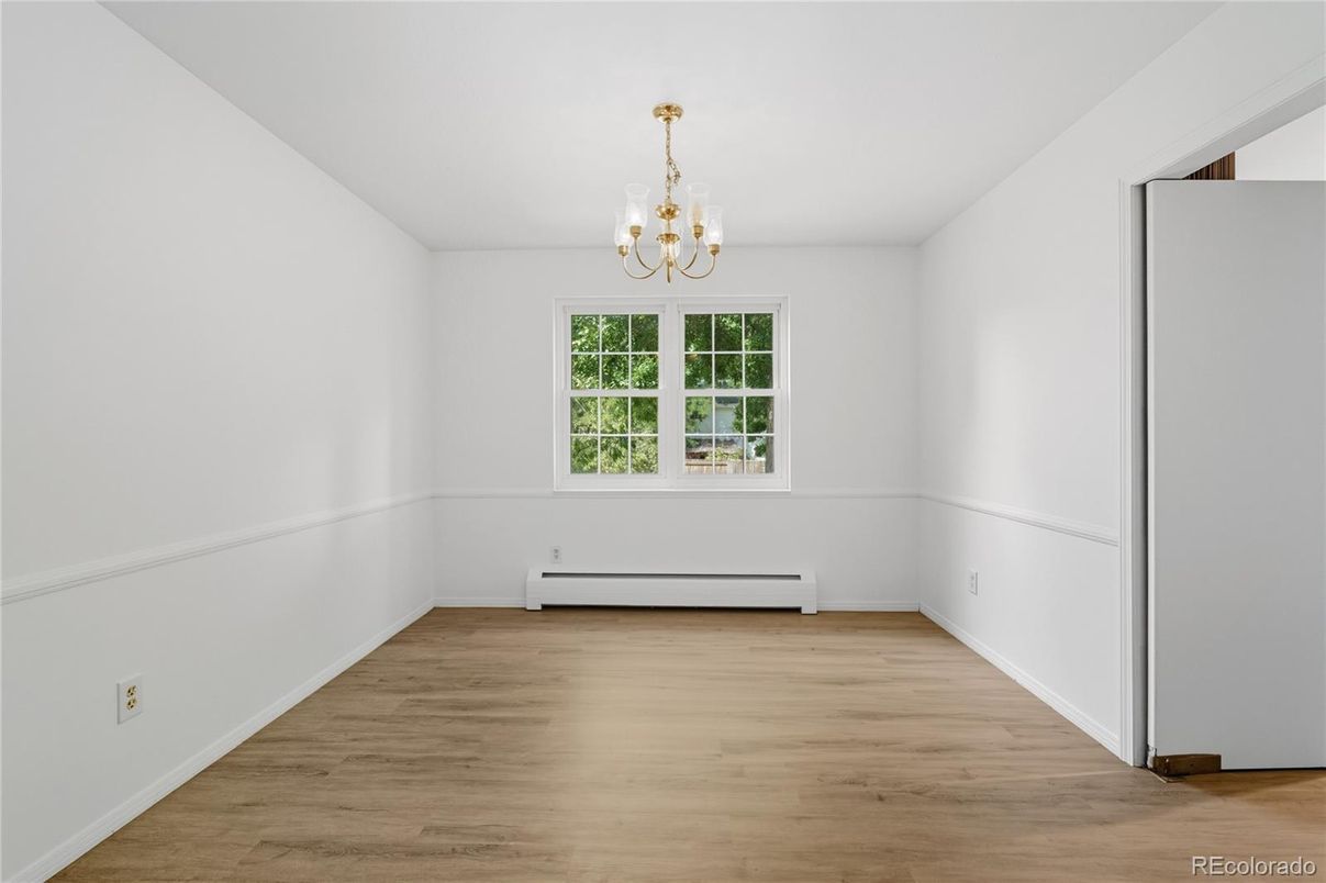 Chandelier, Empty room, Interior, Wood Texture Flooring