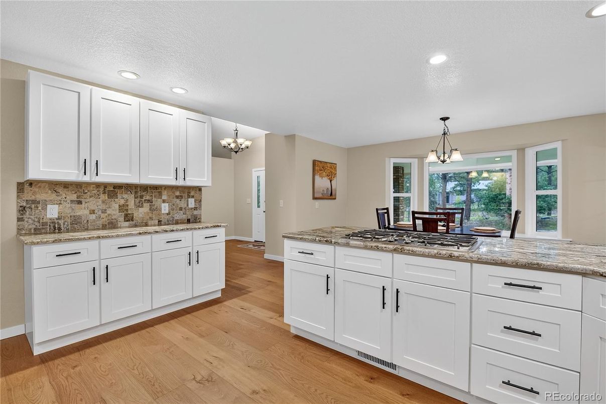 Chandelier, Dining room, Interior, Kitchen, Pendant Lights, Recessed Lighting, Wood Texture Flooring
