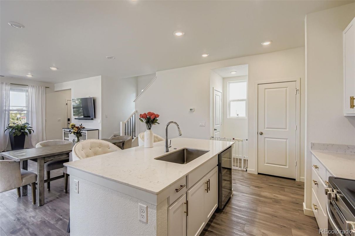 Dining room, Interior, Kitchen, Recessed Lighting, Wood Texture Flooring
