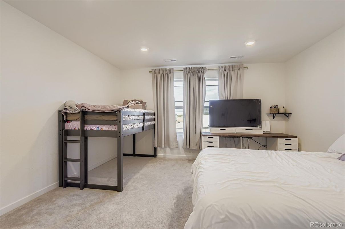 Bedroom, Interior, Recessed Lighting