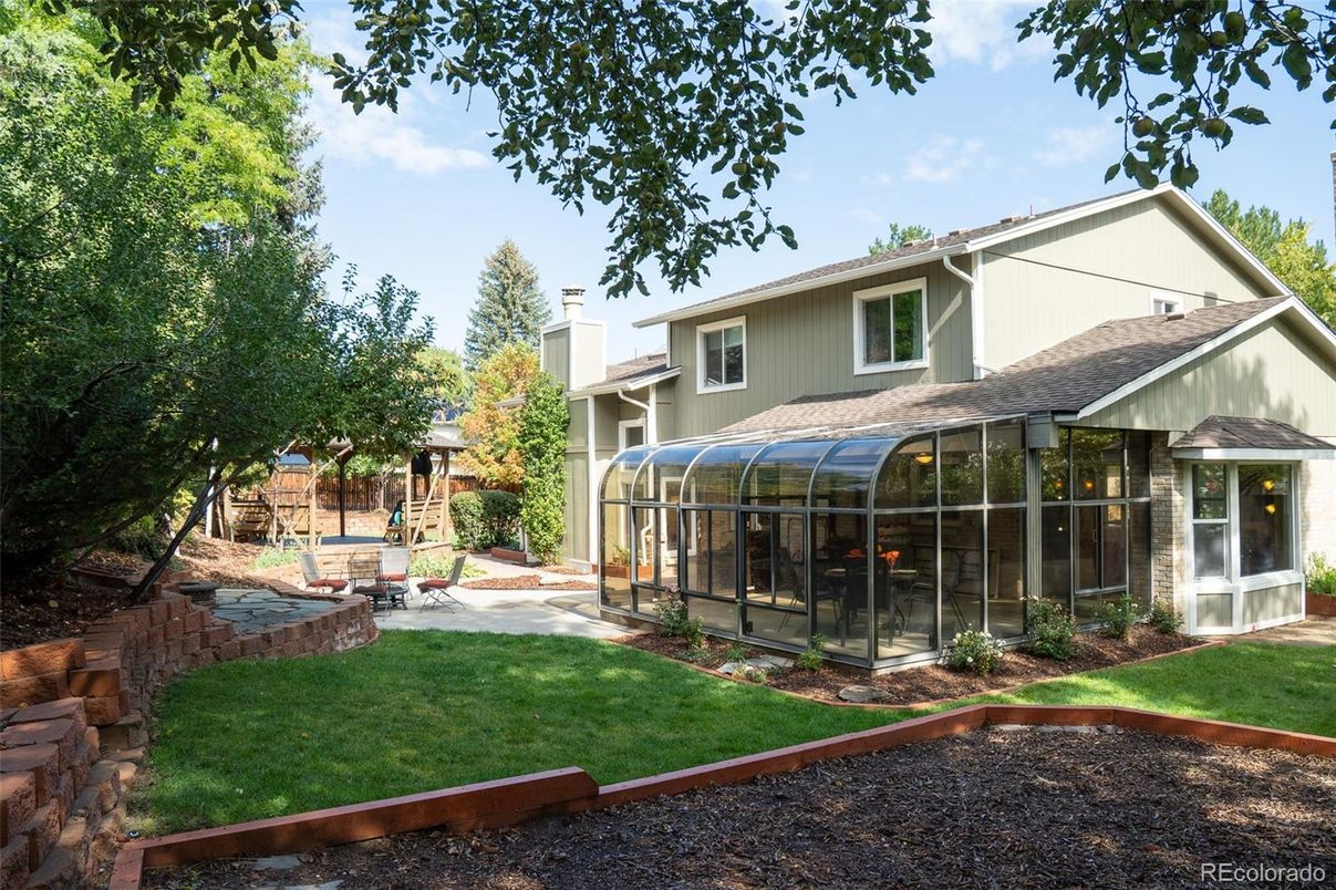 Backyard, Exterior, Playground
