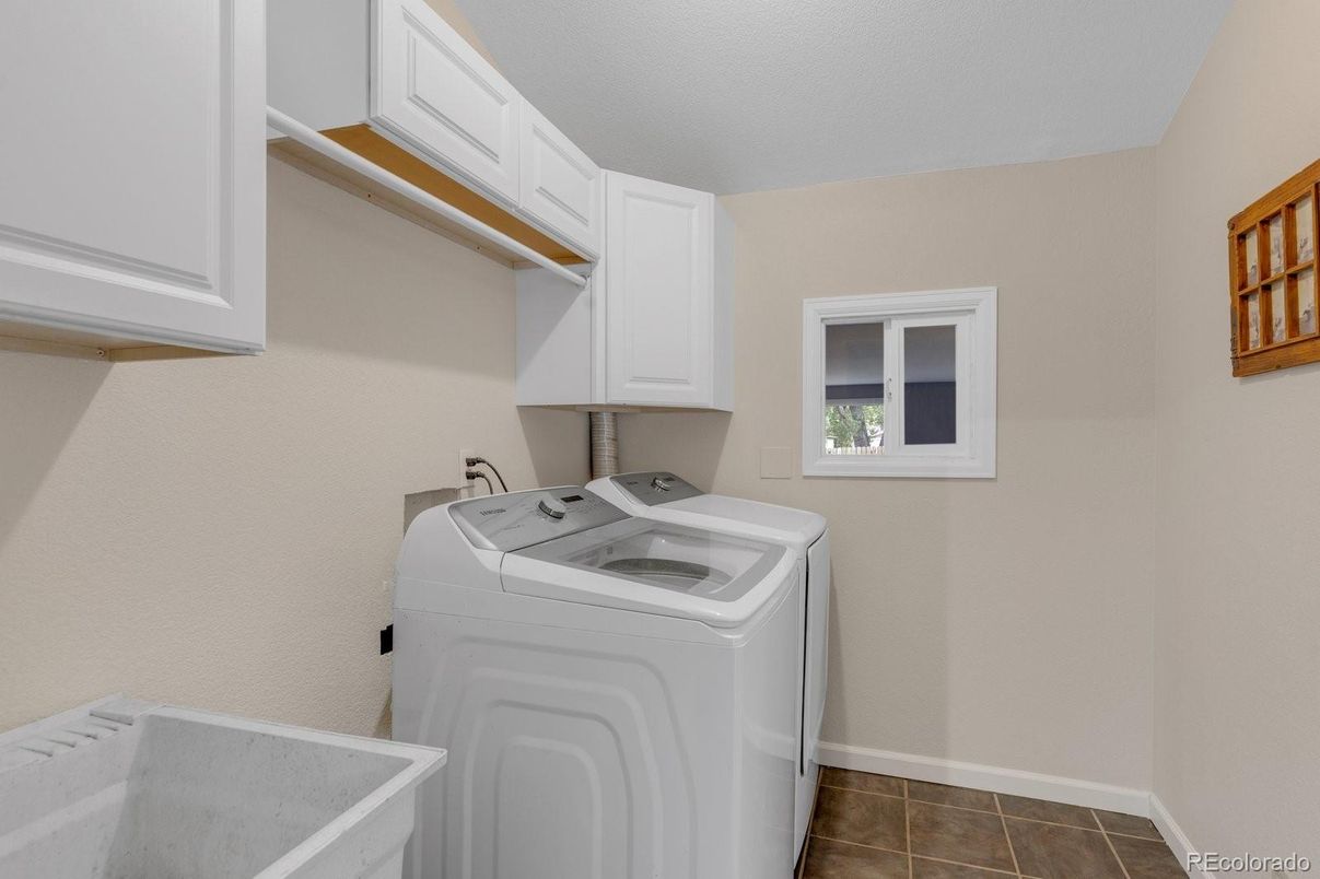 Interior, Washer