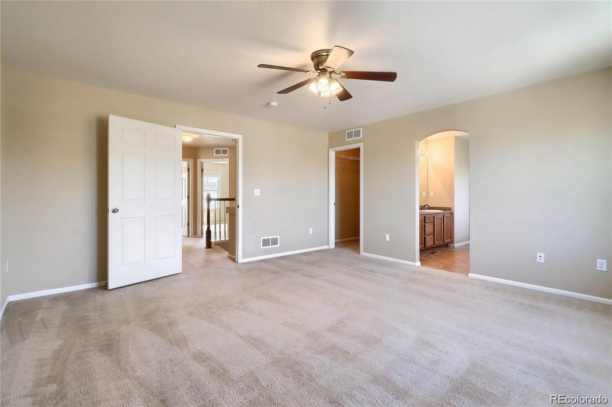 Bathroom, Empty room, Interior