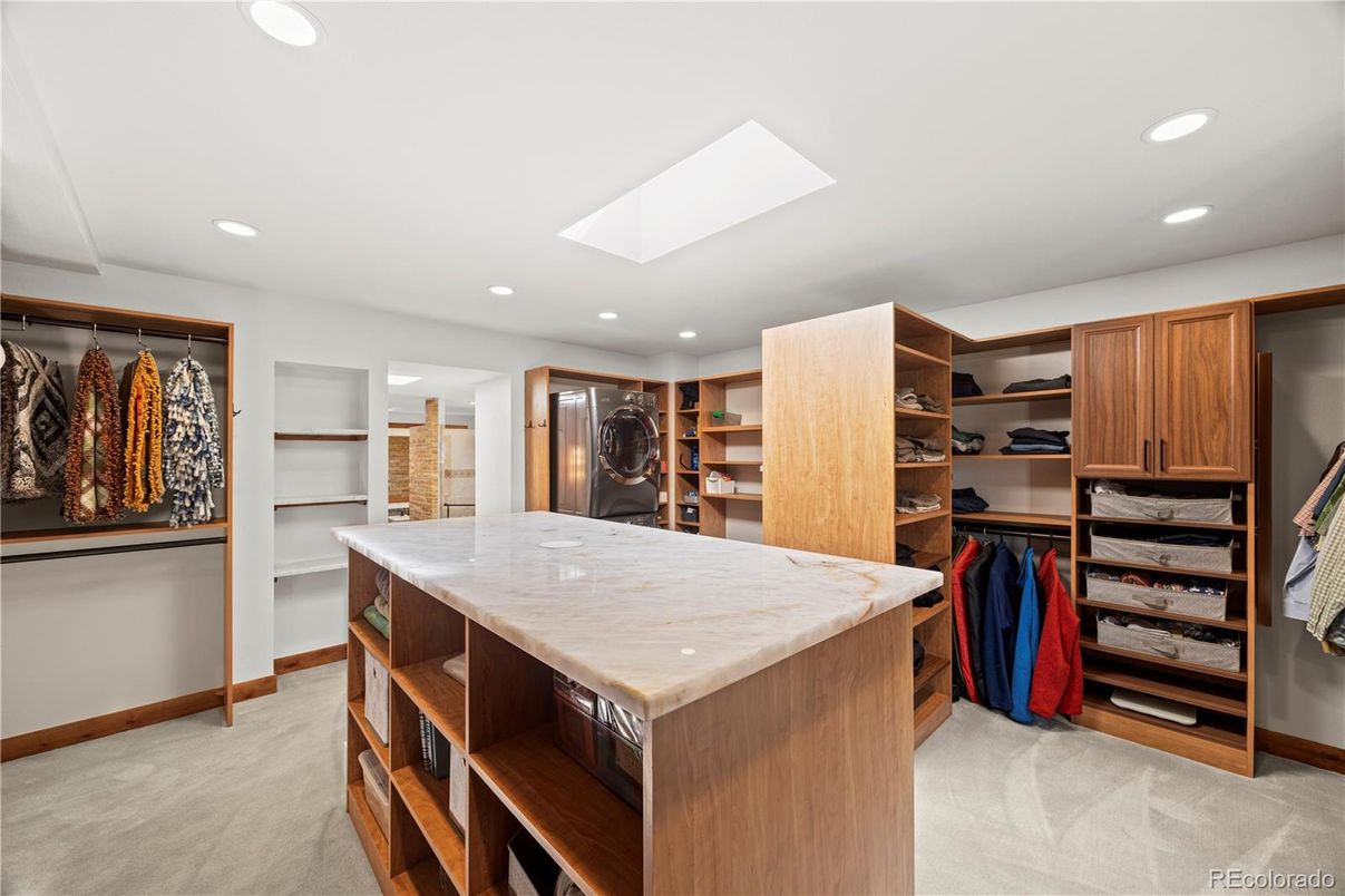 Interior, Recessed Lighting, Walk-in Closets