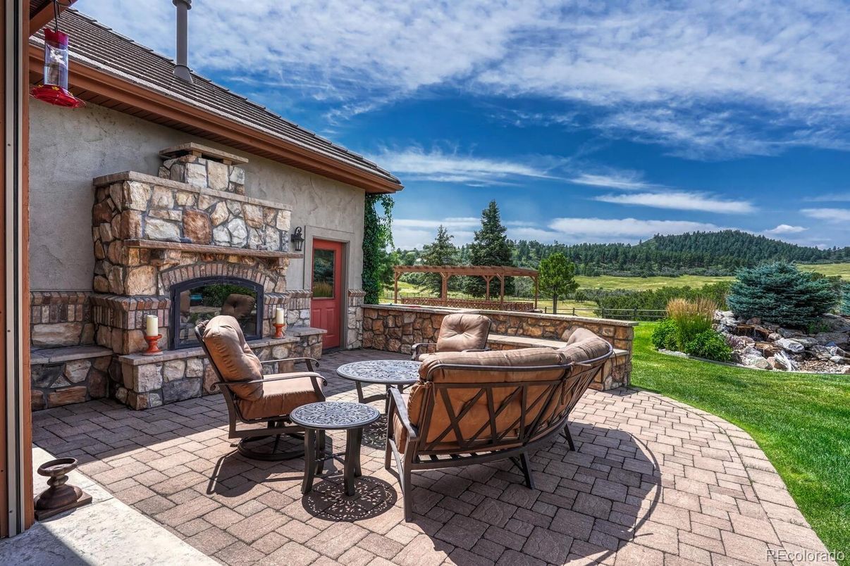 Exterior, Fireplace