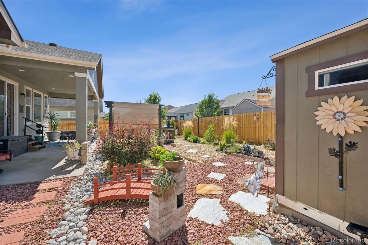 Backyard, Exterior