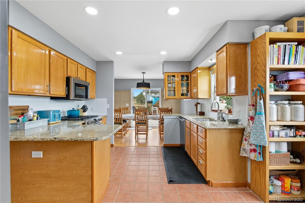 Dining room, Interior, Kitchen, Pendant Lights, Recessed Lighting