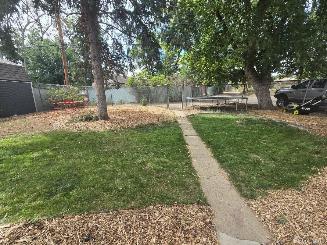 Backyard, Exterior, Playground