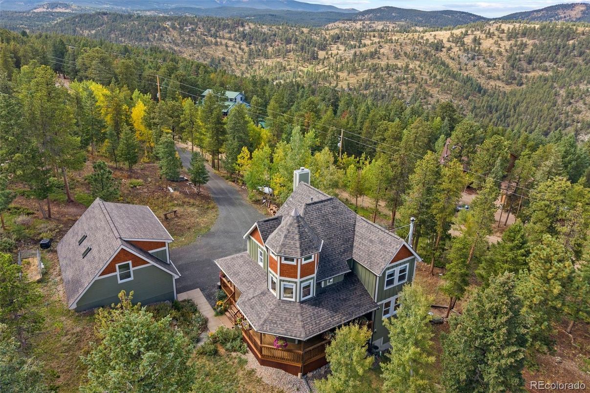 Exterior, Drone