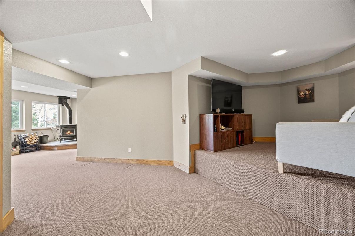Fireplace, Interior, Recessed Lighting