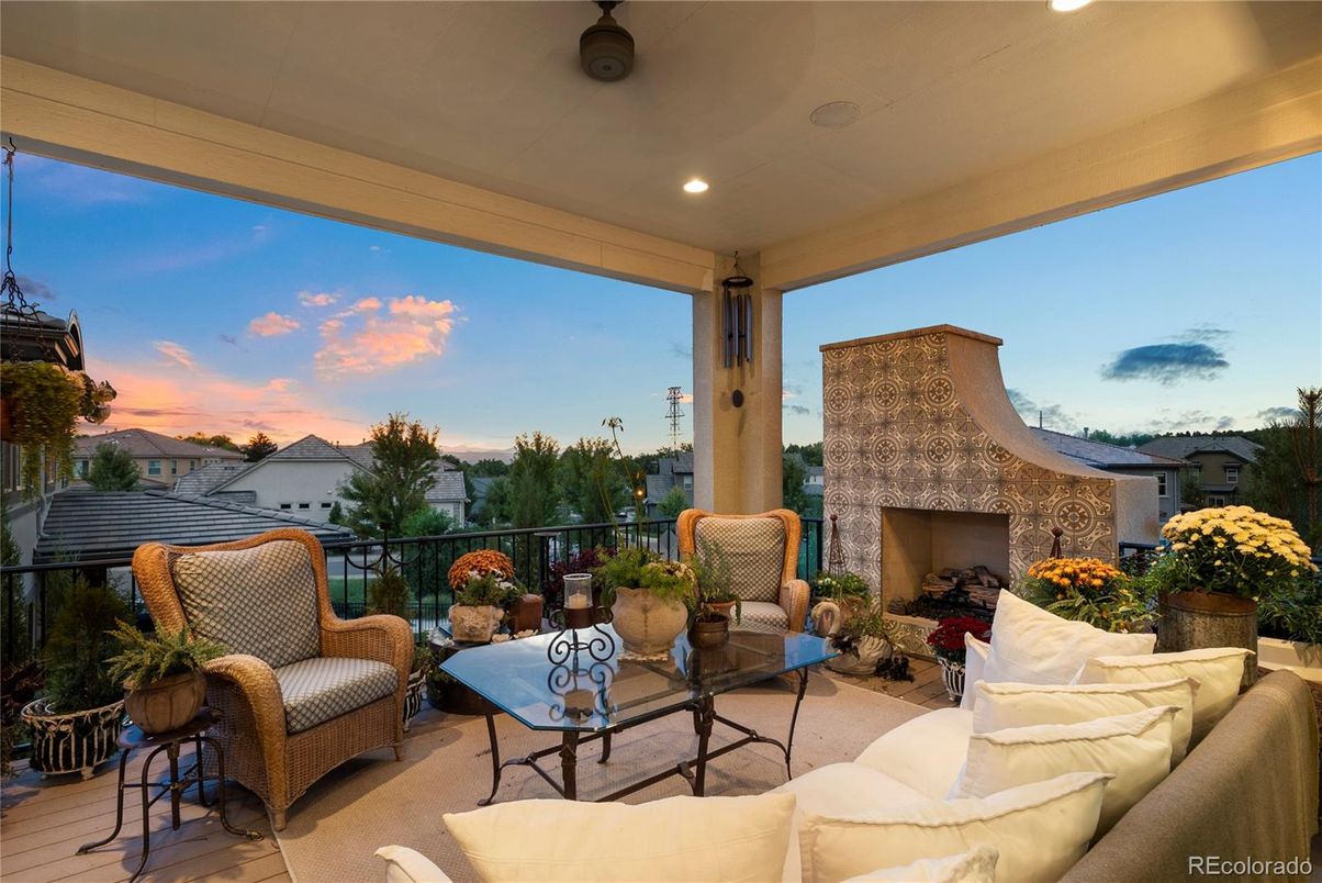 Exterior, Fireplace, Recessed Lighting