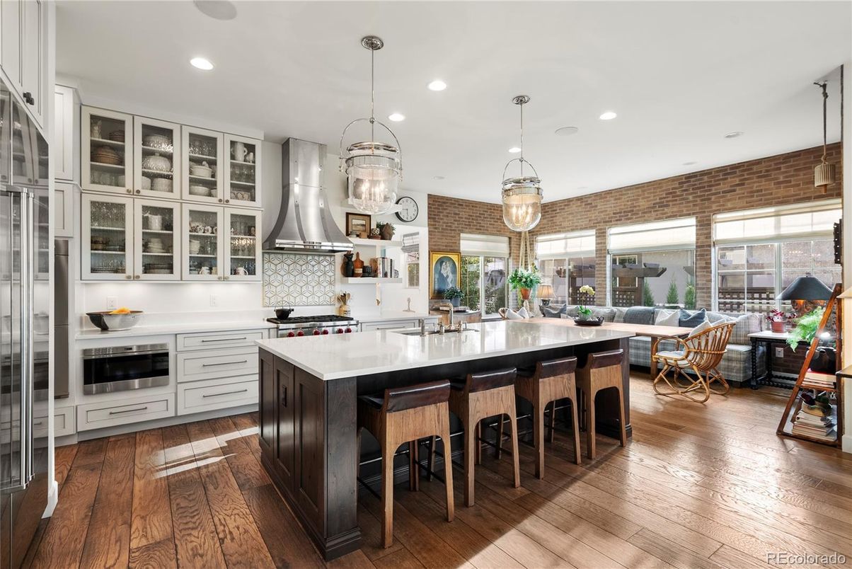Dining room, Interior, Kitchen, Pendant Lights, Recessed Lighting, Stainless Steel Appliances, Wood Texture Flooring