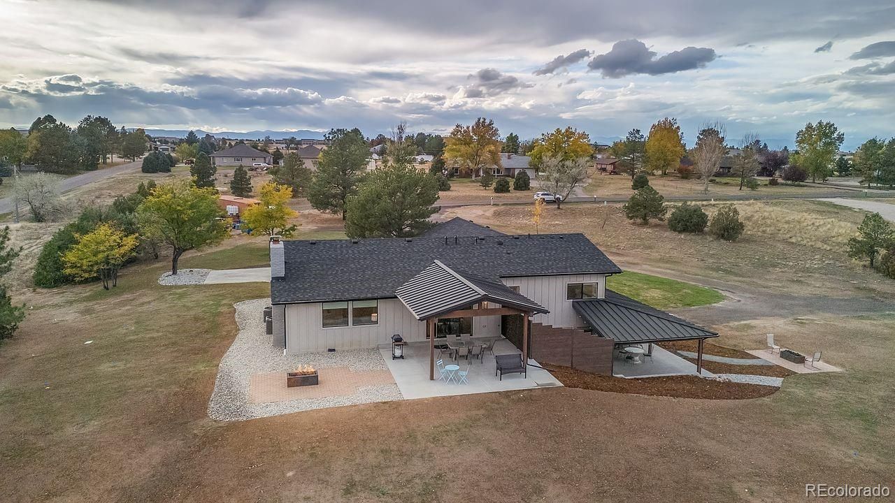 Exterior, Drone