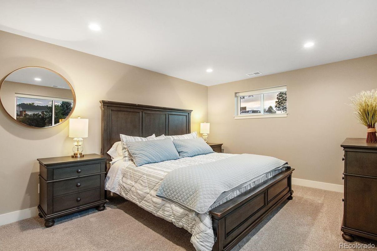 Bedroom, Interior, Recessed Lighting