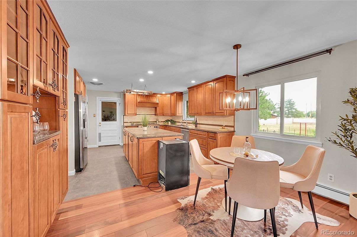 Dining room, Interior, Kitchen, Pendant Lights, Recessed Lighting, Wood Texture Flooring