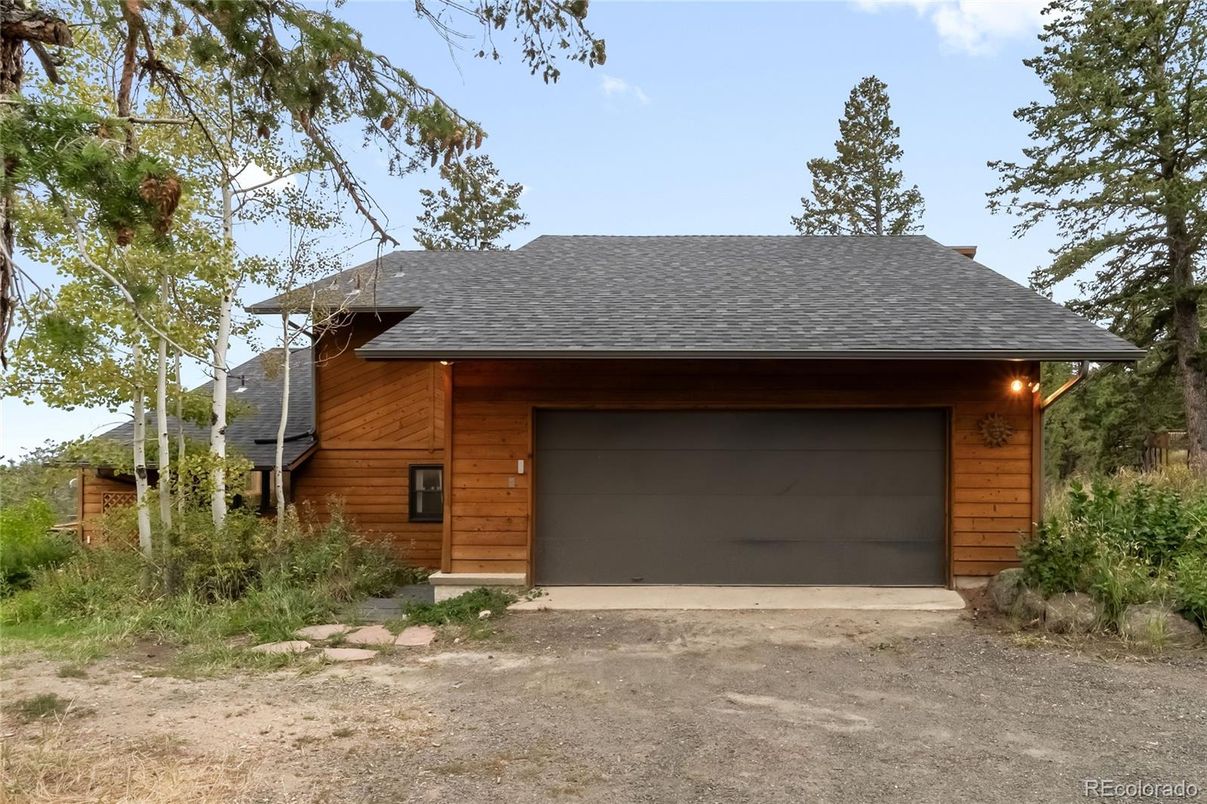 Attached, Exterior, Facade, Log Home