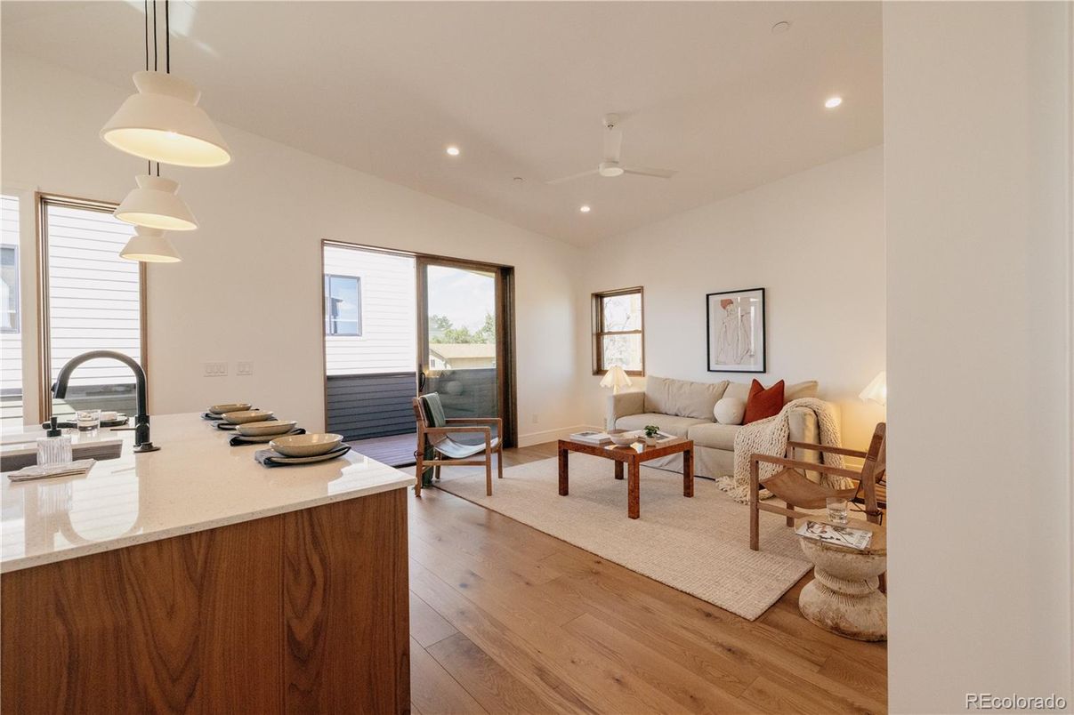 Interior, Kitchen, Living room, Pendant Lights, Recessed Lighting, Wood Texture Flooring