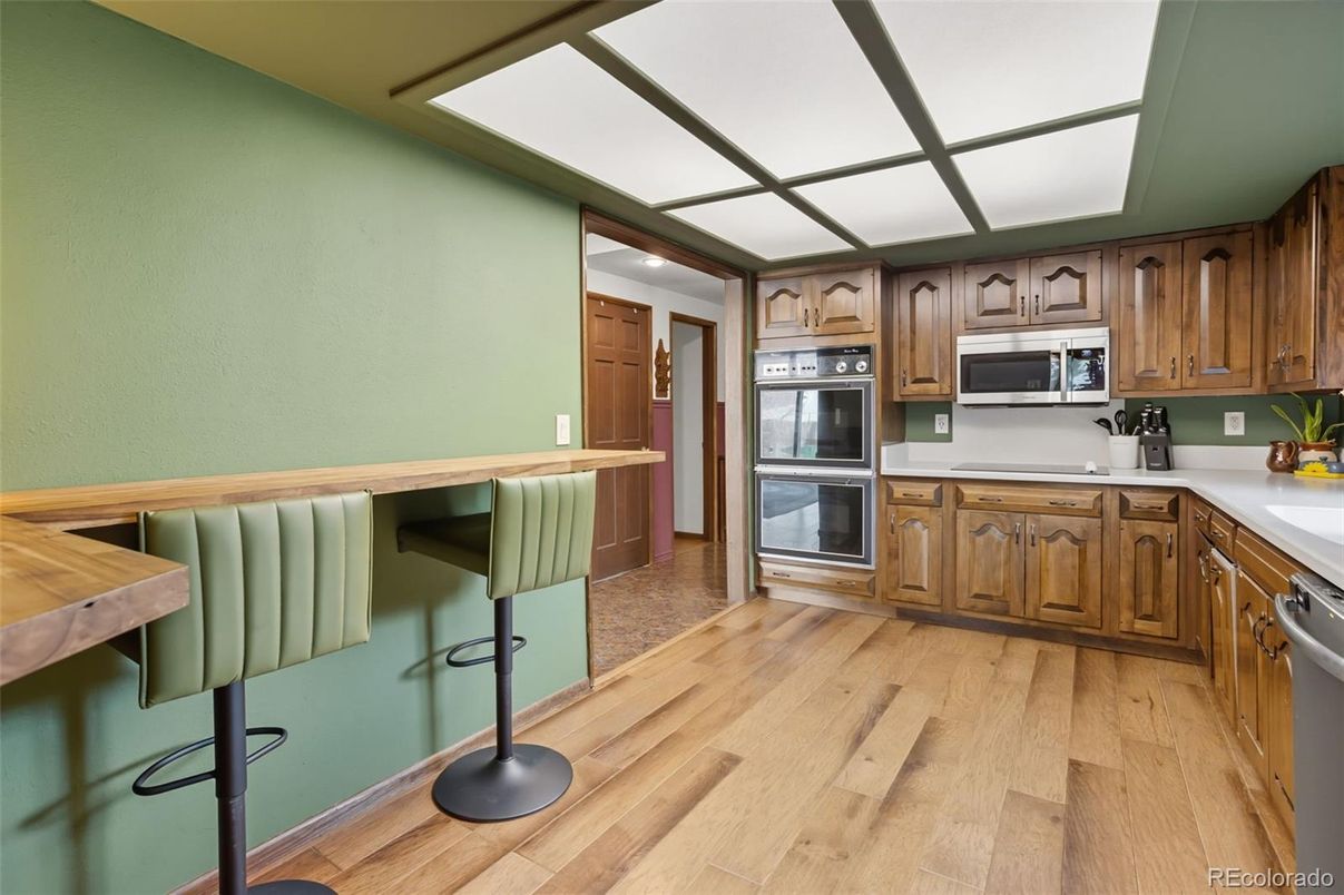 Interior, Kitchen, Recessed Lighting, Wood Texture Flooring