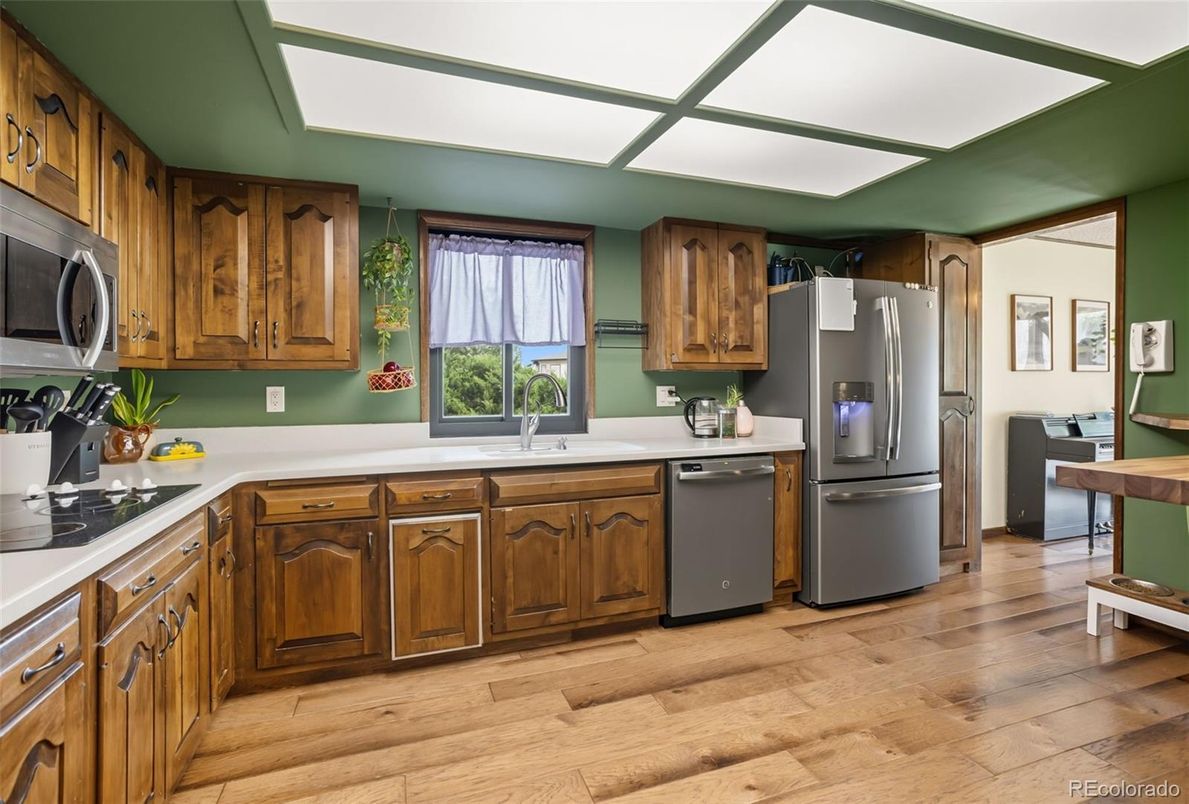 Interior, Kitchen, Wood Texture Flooring