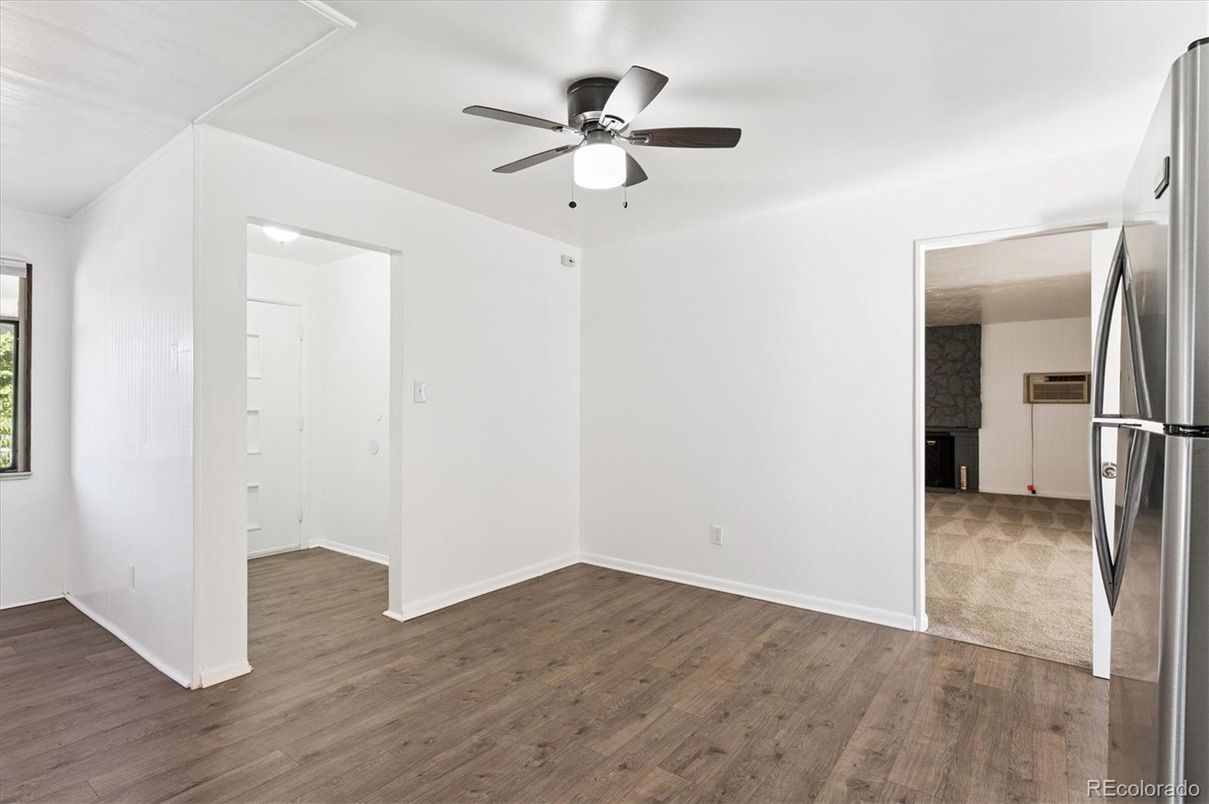 Empty room, Interior, Kitchen, Wood Texture Flooring