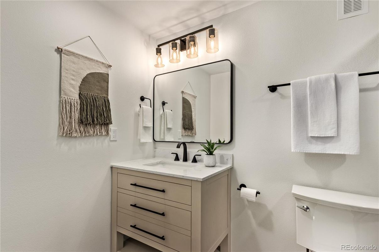 Bathroom, Dual Sink Vanities, Interior
