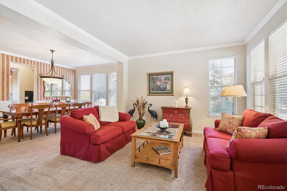 Dining room, Interior, Living room, Pendant Lights