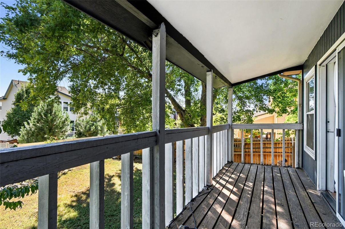 Exterior, Wood Texture Flooring