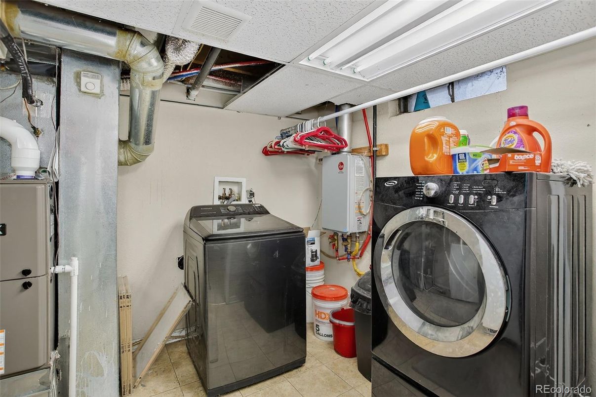 Interior, Utility Closets, Washer